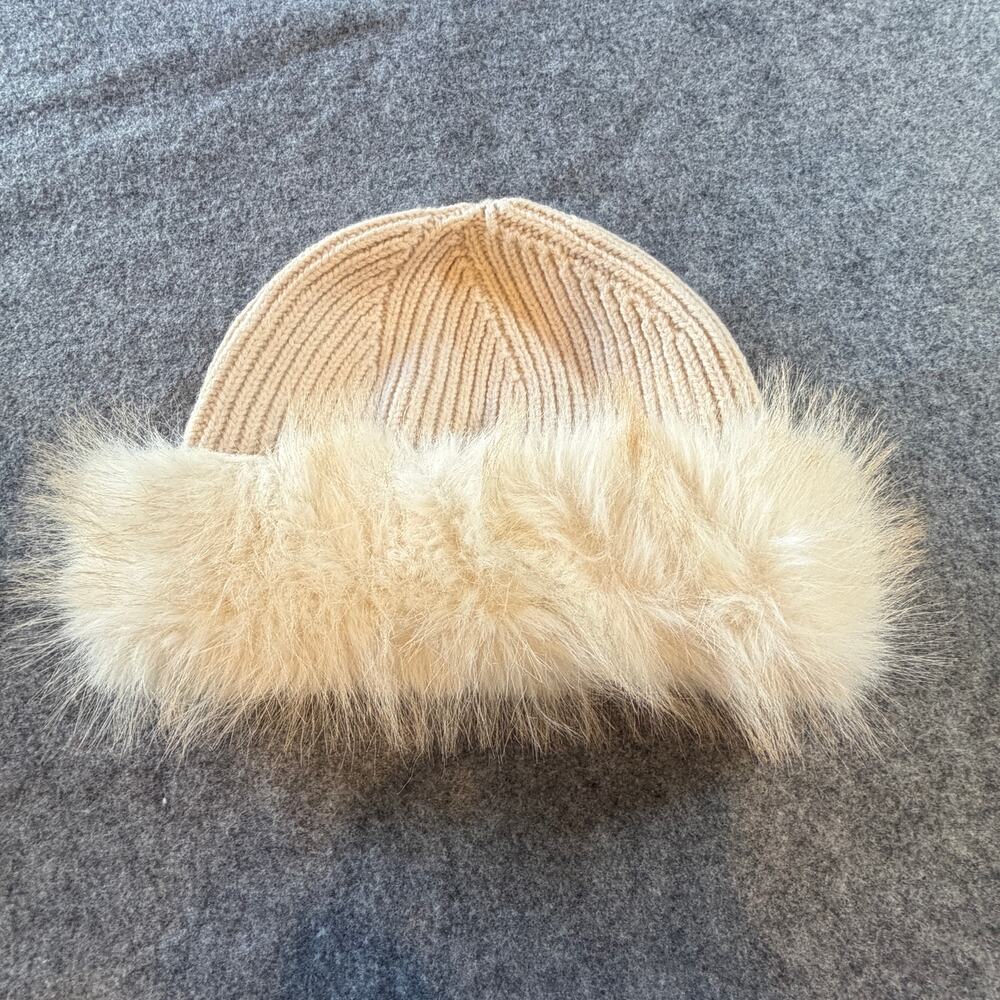 Aritzia Wilfred Real Faux Fur Cuffed Beanie merino wool cuffed beanie